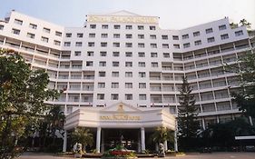 Royal Palace Hotel